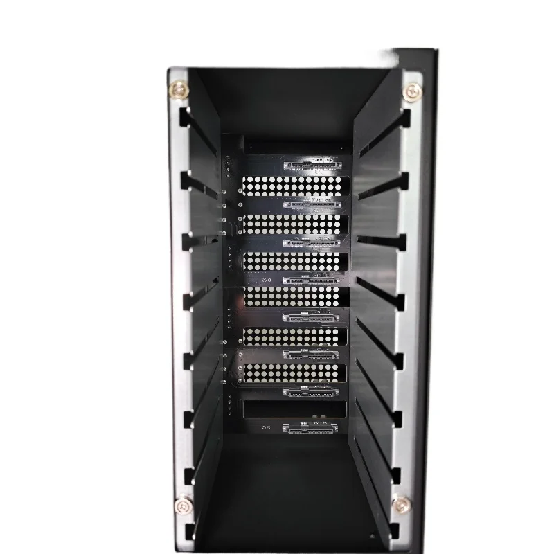 Sagittarius NAS 컴퓨터 섀시는 8베이 포지션 M-ATX/ITX를 지원하며, SFX 및 FLEX와 호환됩니다.