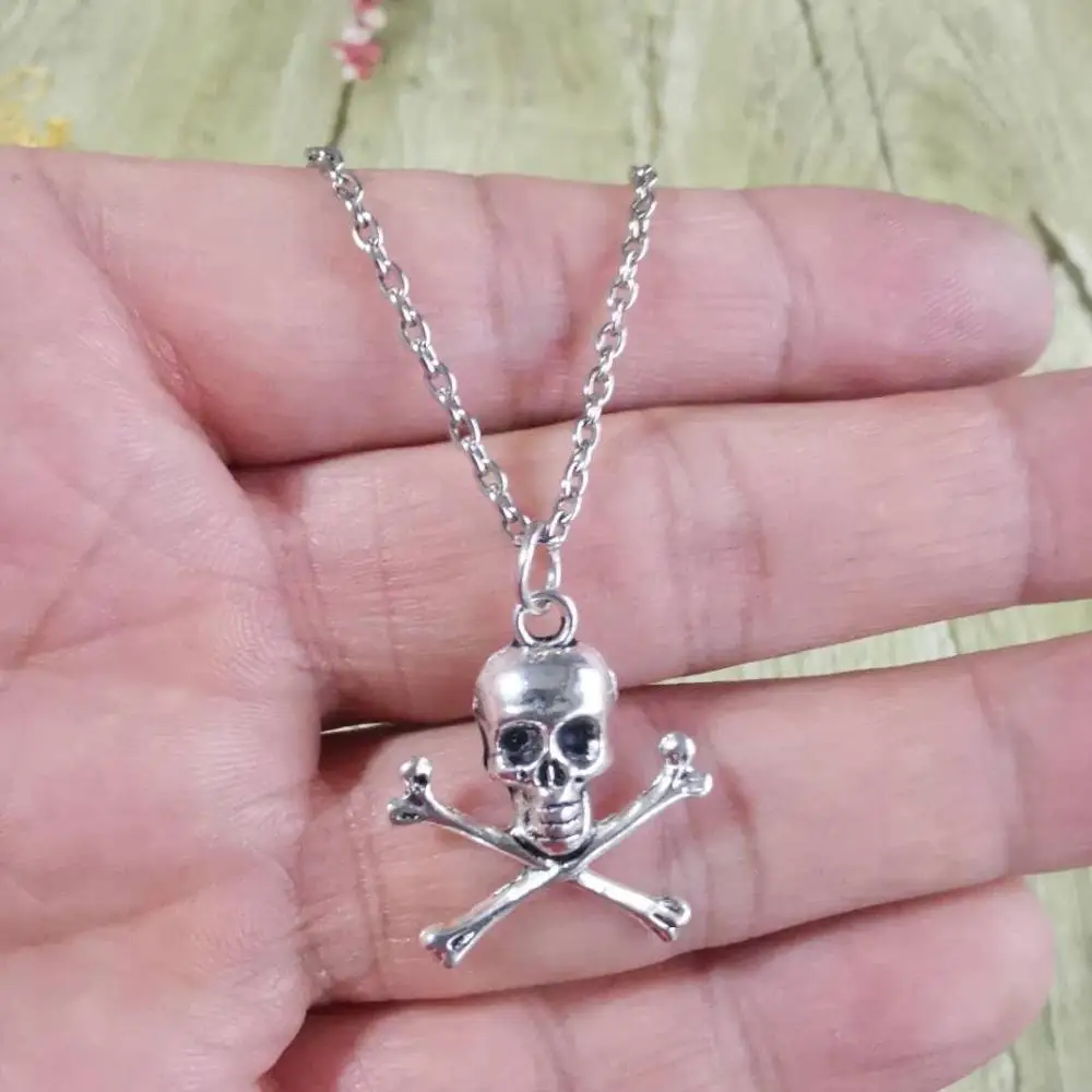 New Fashion Necklaces For Women Men Skull And Crossbones Pendant Long