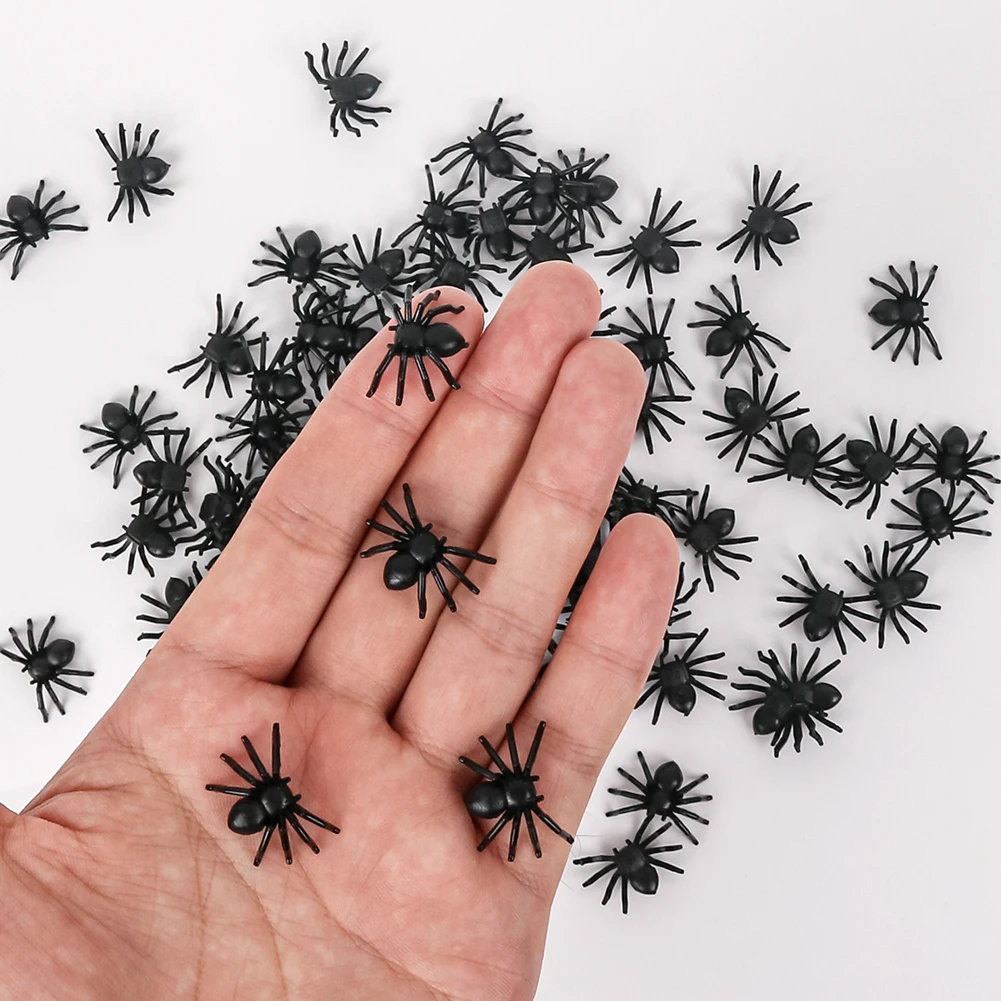 100Pcs/Set Super Real Spider Web Fake Spider Halloween Artificial Terrorist Party Scene Decoration Bar Terrorist House Props