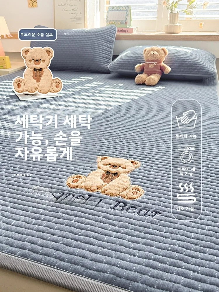 접이식 얇은 매트리스 바닥 시트 1인용 기숙사 침실 임대 특가 구겨진 천 매트리스 패드 이중층