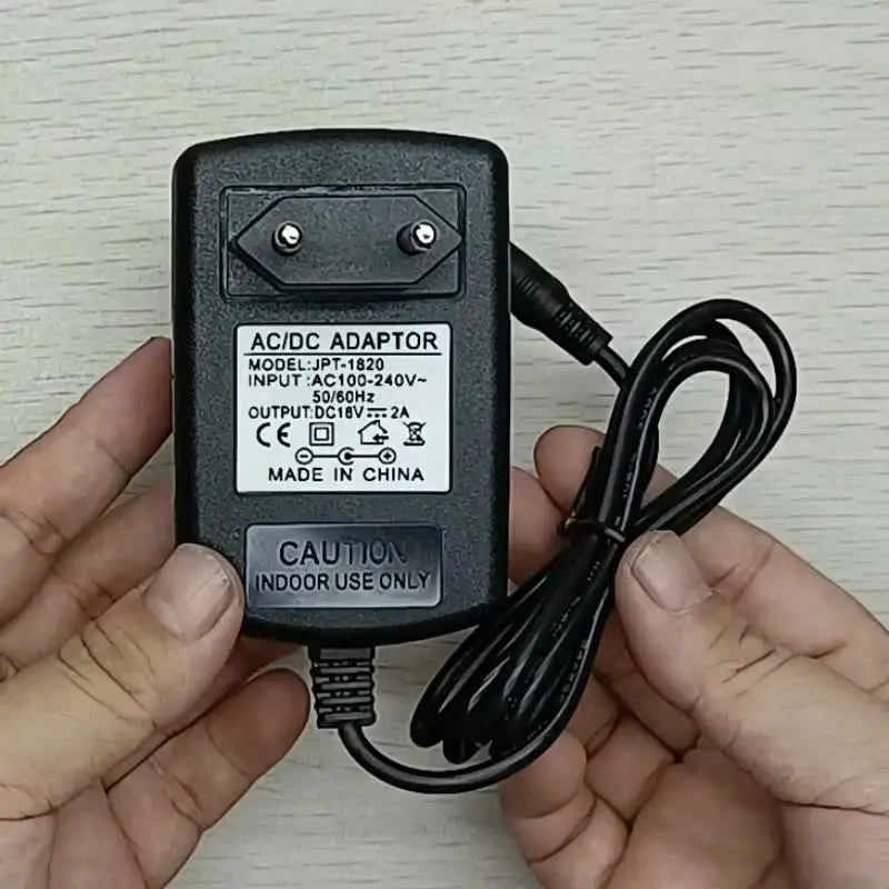 17V 18V 19V 20V 22V 24V ユニバーサル電源アダプタ EU US UK AU 17 18