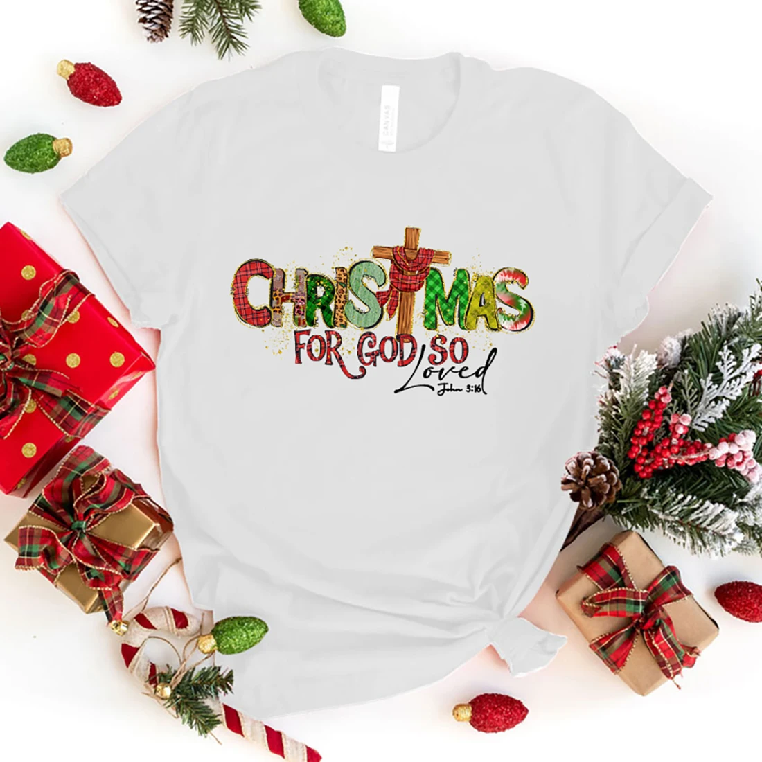 

New Christmas For God So Loved Print Tshirt Unisex Casual Short Sleeve T-Shirt Women Fashion Christmas For God So Loved Graphic