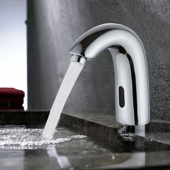 Rubinetto per lavabo senza contatto con ingresso Tubo dell'acqua Rubinetto per acqua Sensore a infrarossi Lavabo automatico per bagno 1