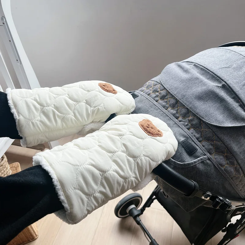 Baby stroller warm gloves Mobile phone touch screen handle windproof waterproof gloves with velvet handle pocket 3