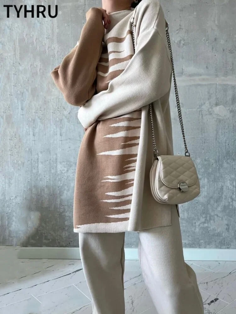 جديد الشتوي بدلات نسائيه موضه بلوزه فضفاض بهاينك وطباعه ملابس شتويه نسائيه ترند