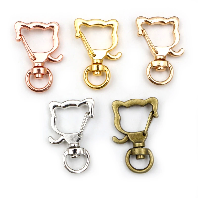 Рисунок 6 - застежка-крючок в виде кошачьего сердца