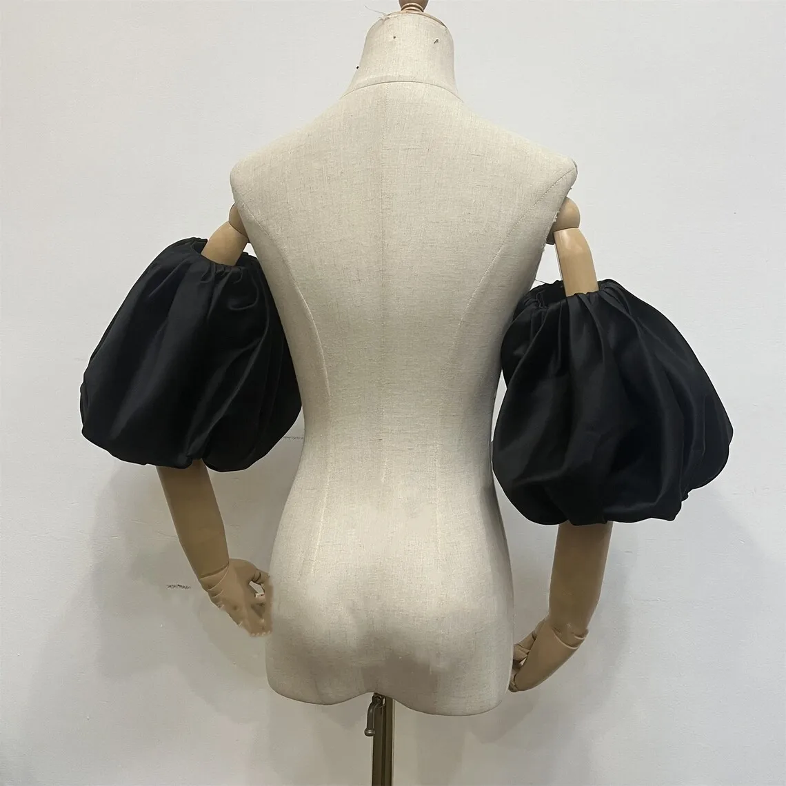 Wedding Sleeve Accessories Puffy Short Sleeves Satin Bride Sleeves One Pair Removable