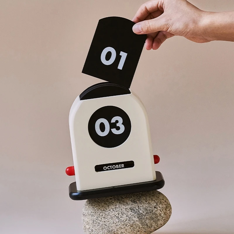 Nordic Style Designer Wooden Retro Calendar Creative Perpetual Calendar  Desk Calendar Ornaments