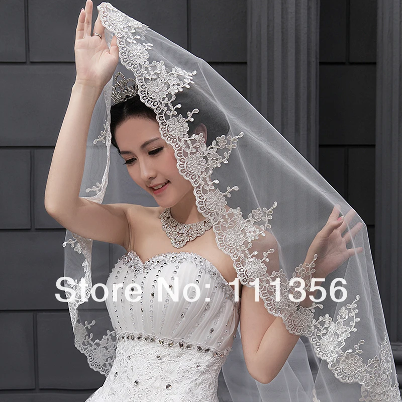 https://ae01.alicdn.com/kf/S1488c89aadd14815a40a9a5ff7846dc1x/New-1-Layers-Alencon-Lace-edge-Headpiece-of-lace-Bridal-Long-Veils-Wedding-Accessories-Veils.jpg