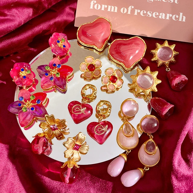 1 Pair French vintage girl earrings temperament pink heart /flower