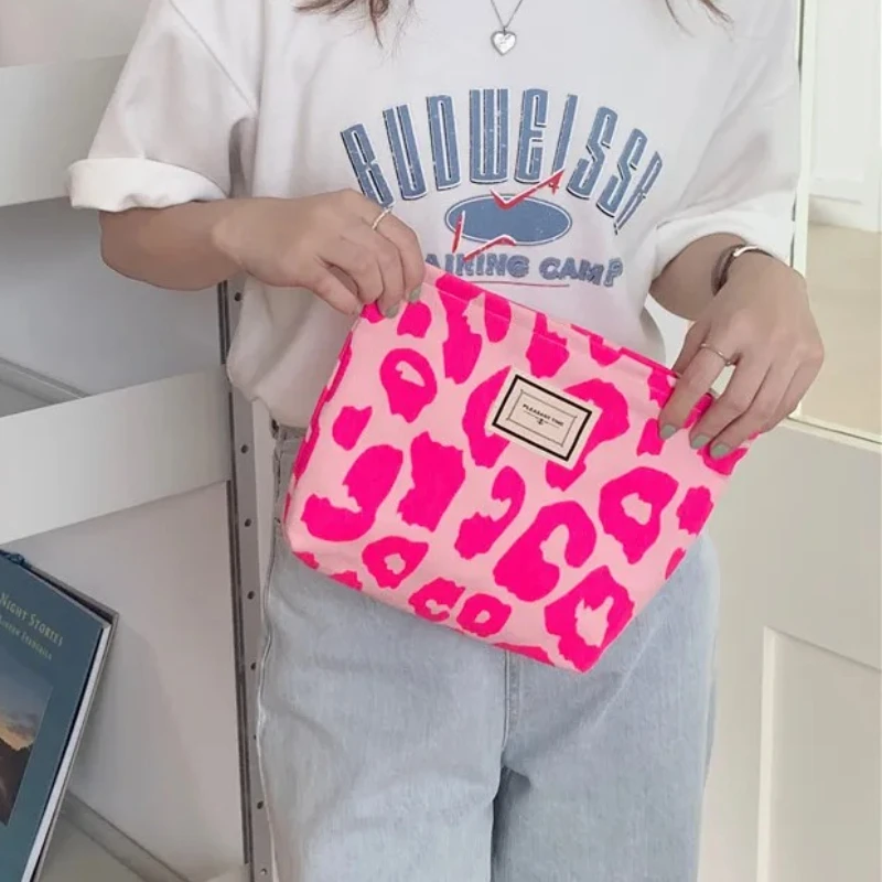 Cosmetic Bag Pink Leopard Print Women Retro Flower Ladies Small Clutch Purse Travel Handbag Schoolgirl Pencil Storage Pouch makeup organizer cosmetic bag cosmetic storage bag makeup bag cosmetic case
