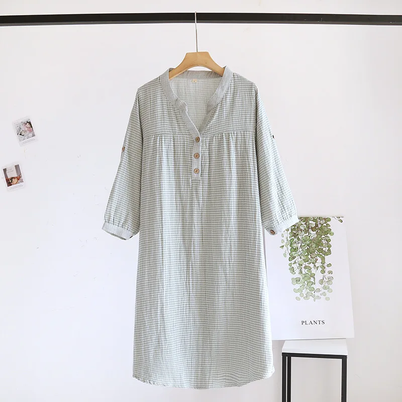 Spring and autumn new women's long skirt 100%cotton gauze plaid nightdress long-sleeved home skirt simple V-neck skirt nightgown