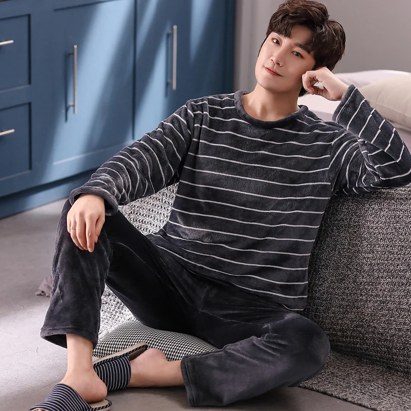 Winter thick and warm flannel pajamas for men's pullover, double long coral velvet, can be worn as an outerwear for home wear