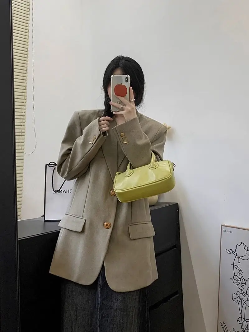 Рисунок 4 - Женские винтажные блейзеры большого размера