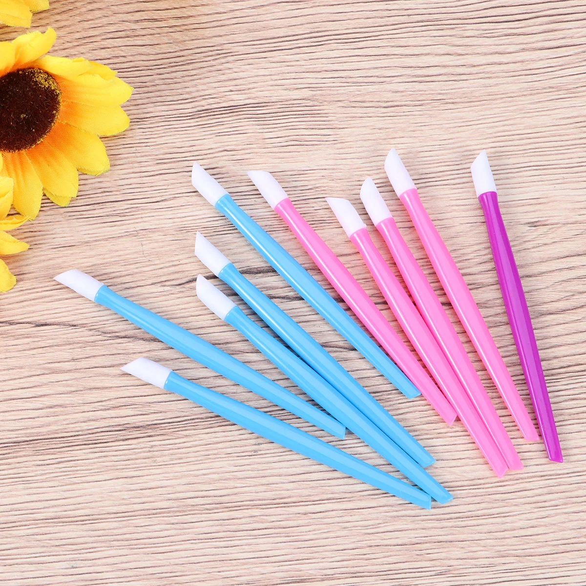 10 Pcs Stick Nails Putter Trimmer Sealer Cuticle Pusher Manicure Tools Tipped Pushers Giveaway
