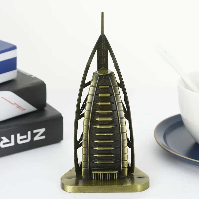 

Simulated Metal Burj al Arab Hotel Dubai Landmark Building Tourist Souvenir Dubai Sailboat Hotel Home Decor Furnishing Articles