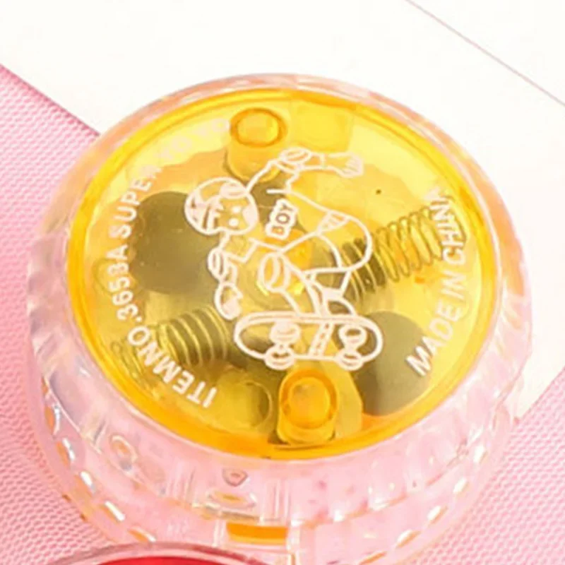 New LED Flashing Yoyo Classic Kids Toys Magic Yoyo Spin Plastic Bearing with Spinning String Toys for Children