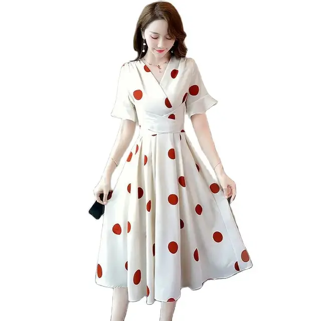 المرأة عارية الذراعين حمالة فستان قصير ، السيدات فستان الشريط ، الدانتيل يصل حزام ، لون نقي ، الشارع الشهير ، الطرف ، النادي ، أنيقة ، حجم Y2K ، نحيل ، جوفاء 1