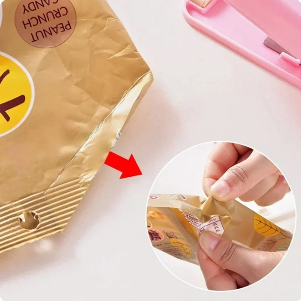 Mini Seal Machine Bag Sealing Machine Package Sealer Food Bag Sealer Clip Handheld Food Heat Kitchen Packing Gadget