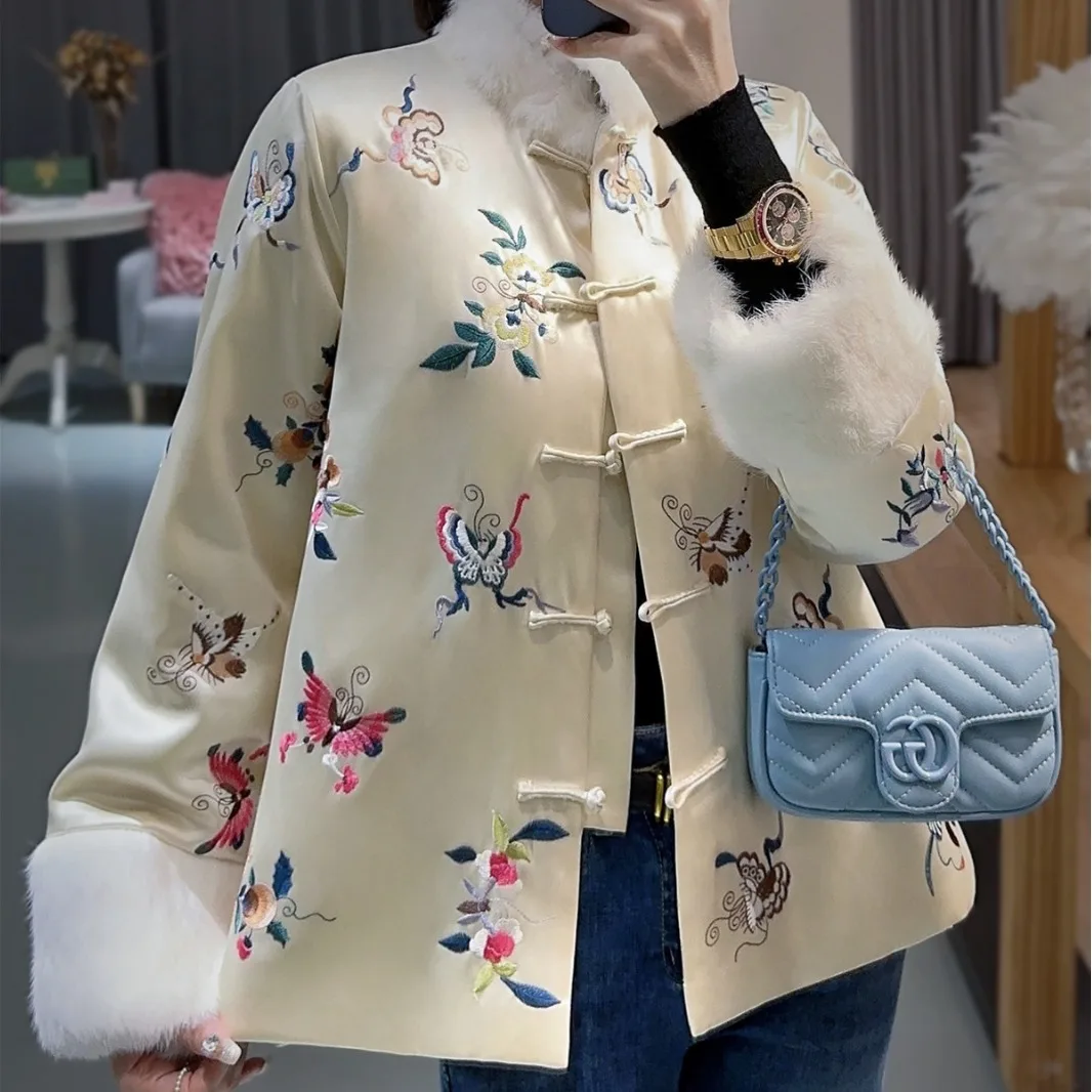 

Winter Women Parka Outerwear Cony Hair Retro Embroidery Elegant Lady Warm Loose Trench Coat Female S-XXL
