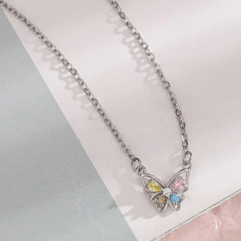 Sweet Butterfly Pendant Necklace for Women Girls Fashion Popular Choker Clavicle Chain Party Jewelry Gifts