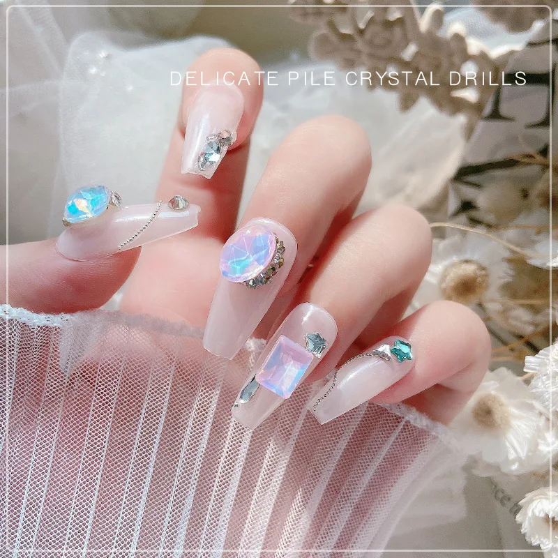 30PCS 라인 석 지적 다이아몬드 화려한 크리스탈 슈퍼 플래시 나비 지방 광장 비뚤어진 심장 믹스 네일 쥬얼리 액세서리