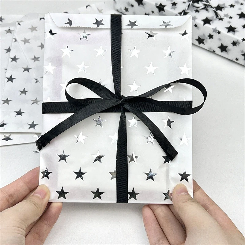 Organza Gift Bags Party Gift Bags 10Pcs Card Out Kraft Paper Packaging Bag Simple Silver High-End Star Hot Stamping Paper Bag Gift Packaging