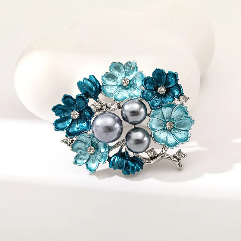 Trendy Big Pearl Blue Enamel Flower Brooches For Women  Alloy Rhinestone Elegant Weddings Banquet Flower Brooch Pin Jewelry Gift