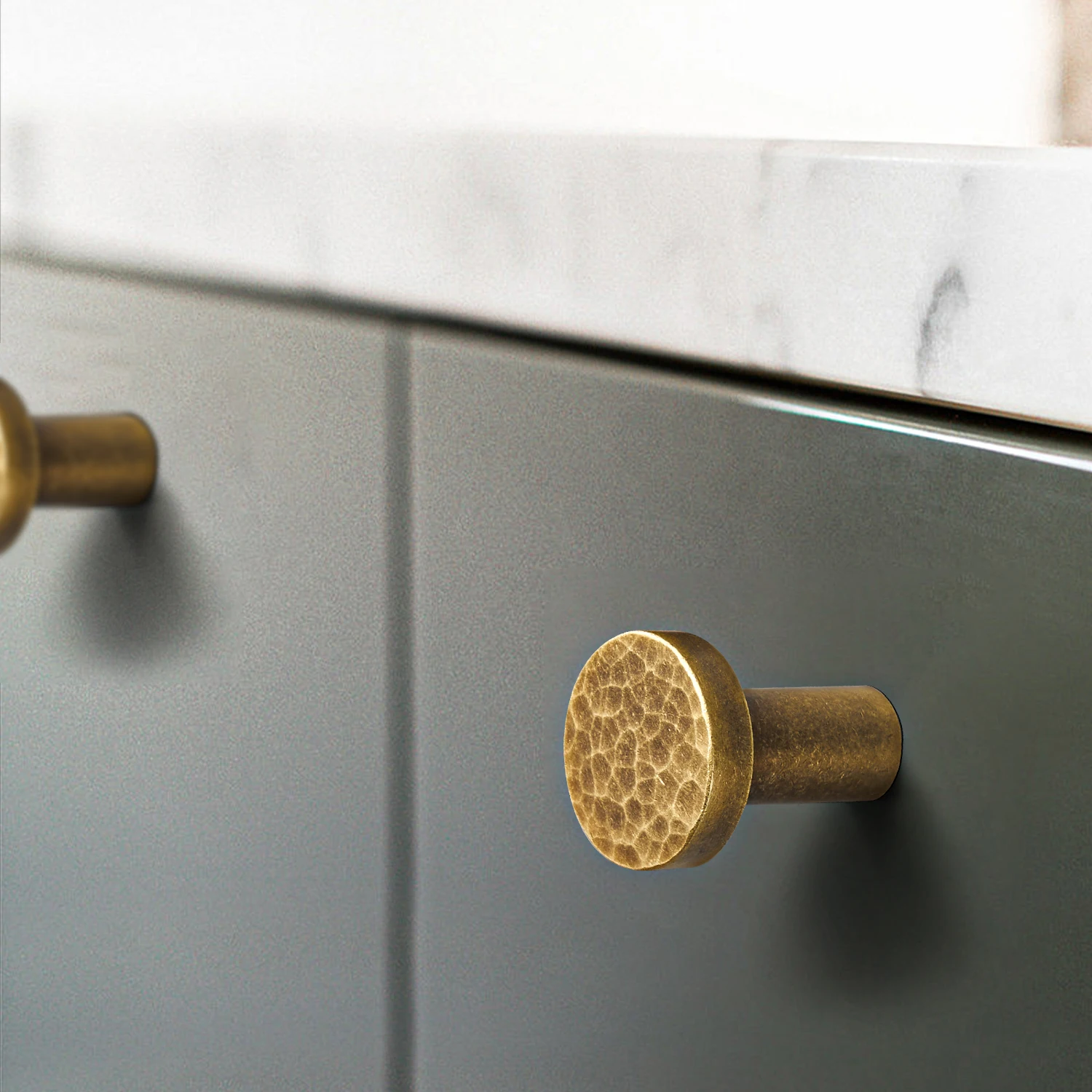 

SAILANKA Furniture Handles Brass Hammered Bright Satin Chrome Round Hexagon Cupboard Wardrobe Dresser Drawer Cabinet Knobs