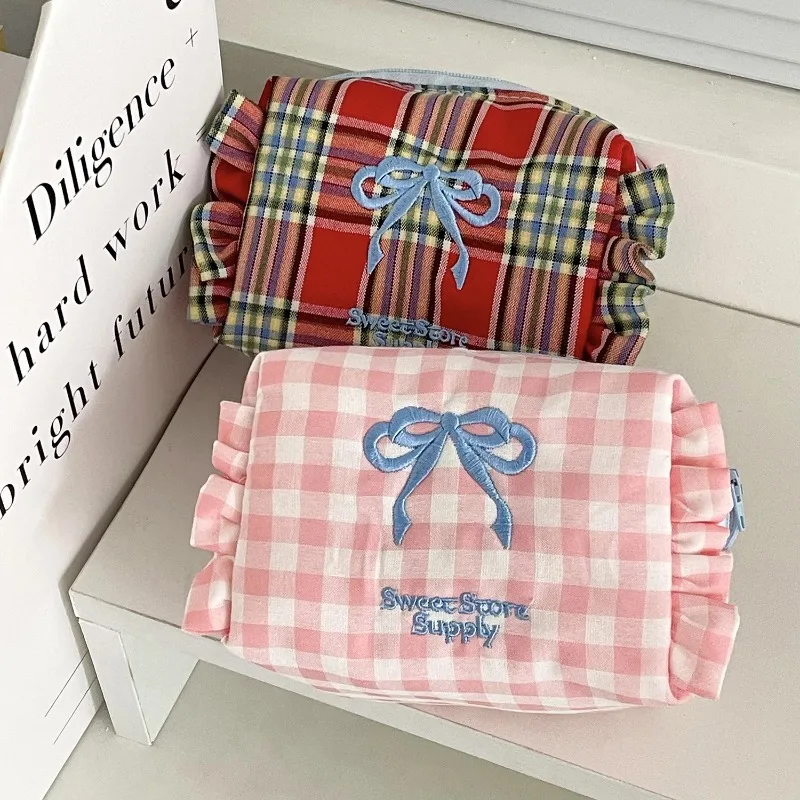 Kawaii Cosmetic Bags Plaid Bow Makeup Bag Cute Small Bag Girl's Sweet Ruffled Makeup Storage Bag Organizer Coin Purse