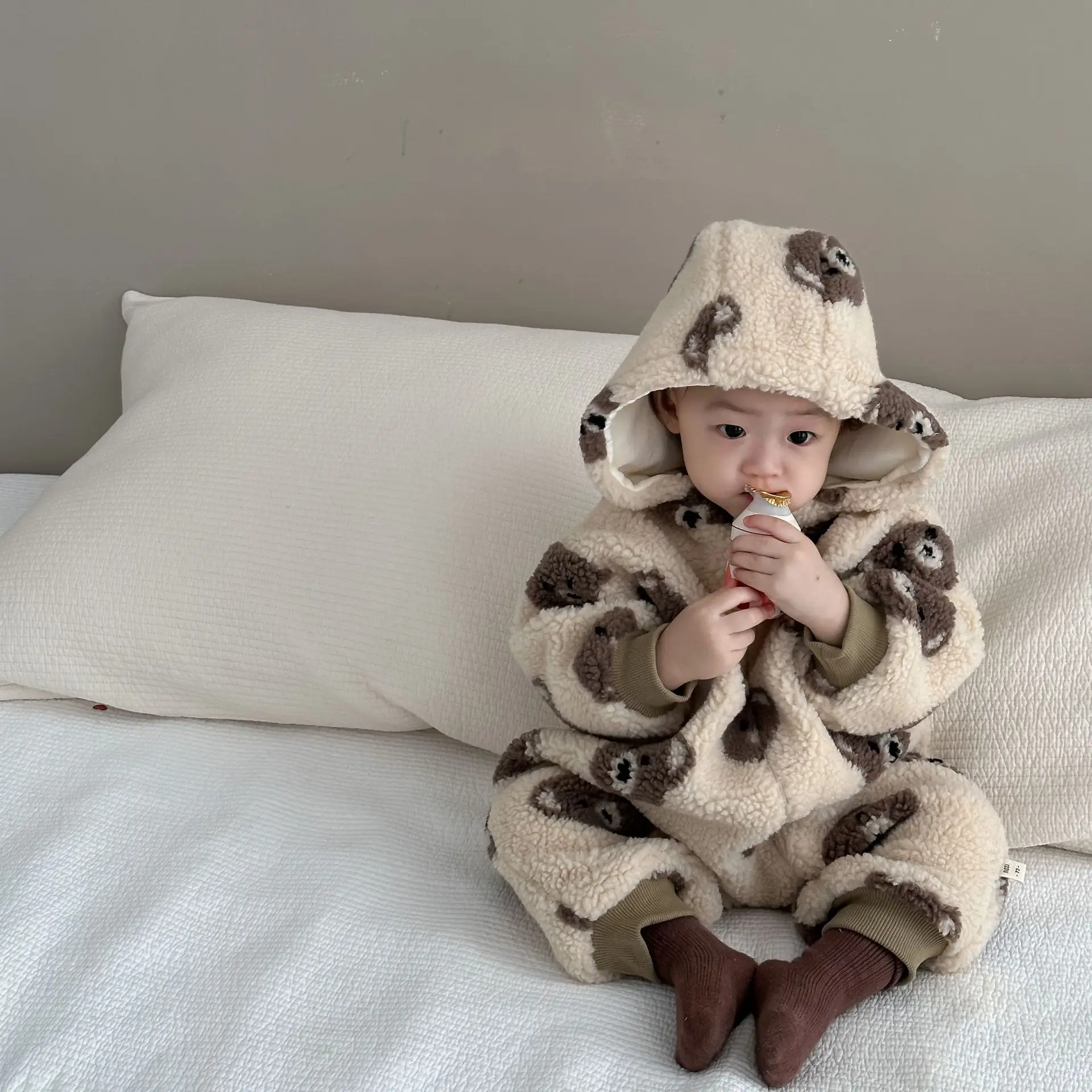 

Toddler Autumn Winter Cartoon Bear Hooded Fleece Warm One-piece Boy Baby Print Plus Velvet Thick Romper Girl Kid Loose Jumpsuit