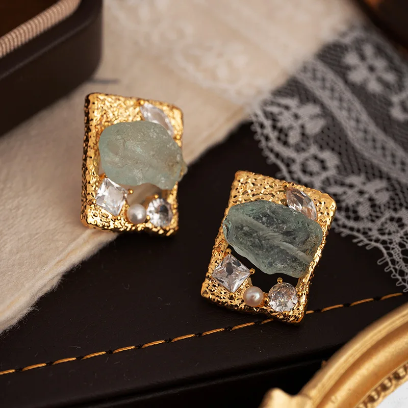 Light luxury medieval vintage natural green crystal zircon pearl stud earrings for women