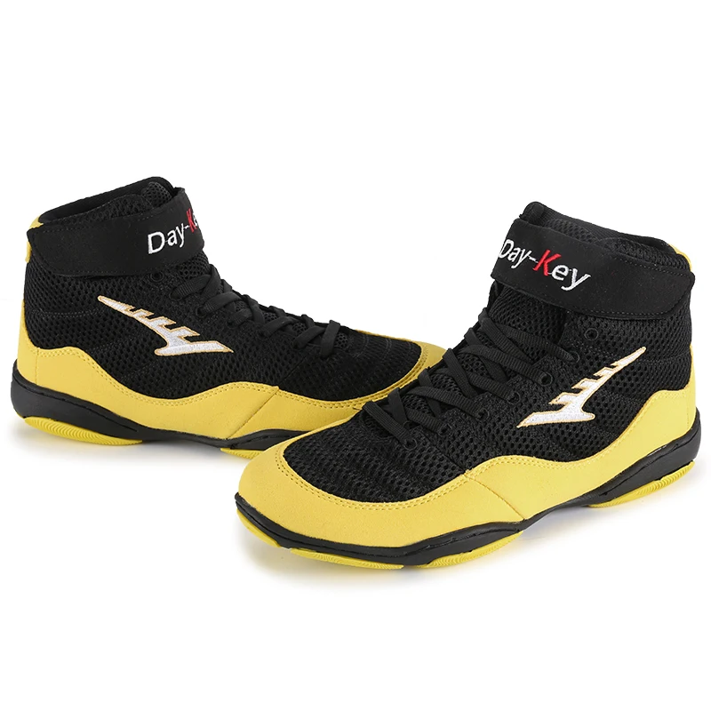 Professional Fighting Shoes Neutral Red Wrestling Boots Mesh Breathable Boxing Shoes Wrestling Professional Fighting