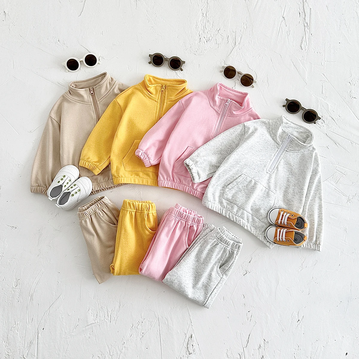 Description Picture 3 of itemNew Spring Autumn Newborn Boys Girls Fashion Clothing Children Sportswear Half open sweater Pocket Pants Two-piece Set