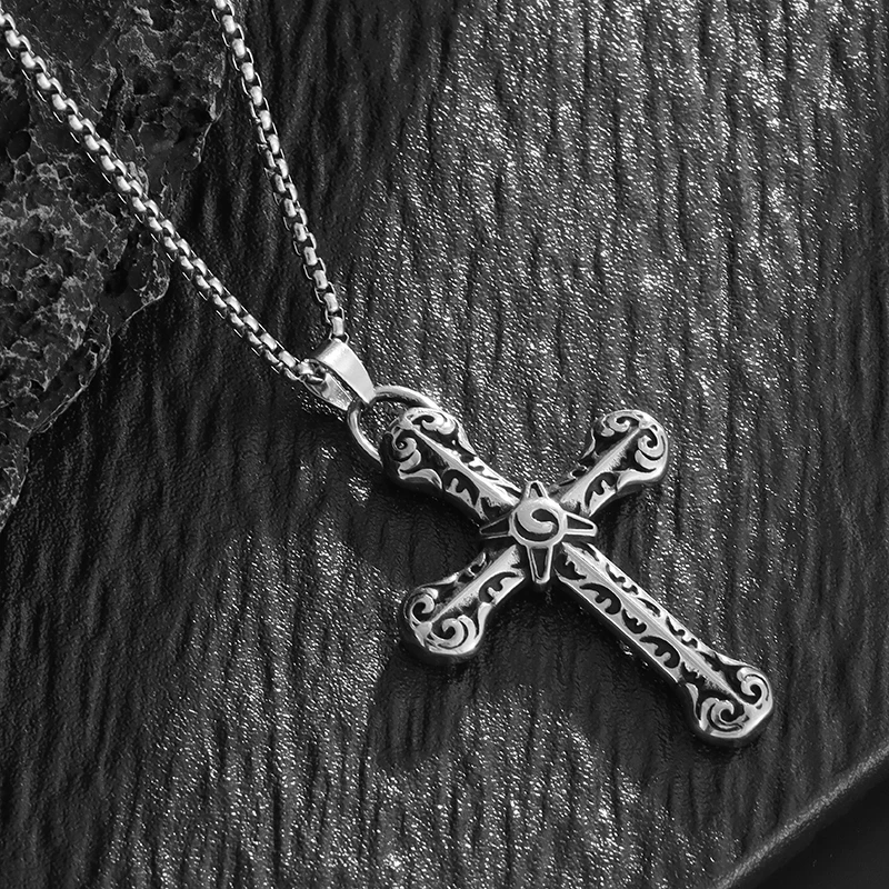 Collier Chaine Homme Mailles Cubaine Acier Inoxydable (7mm ) Argenté