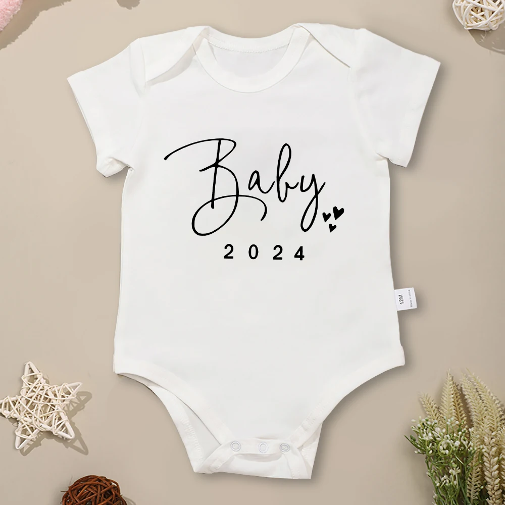 Baby 2024 Boys Girl Onesies Pregnancy Announcement Gift Newborn Clothes Aesthetic Cute Infant Romper Cotton Soft Ropa De Bebe 2