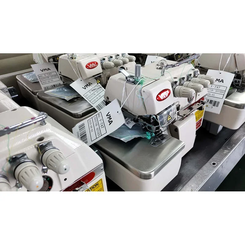 4 Thread Conventional Industrial Overlock Collar Sewing Machine 6000 Rpm
