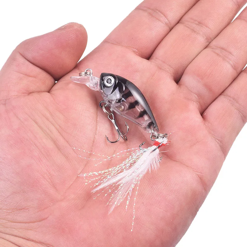 TUXIBIN Set Di 7 Esche Da Pesca, Esche Da Pesca, In Metallo Cucchiai Da Pesca Con Piuma, Spinnerbait, Esche Con Ami Alti, Artificiali Esche Set Per Salmone, Trota, Ecc - Foto 2