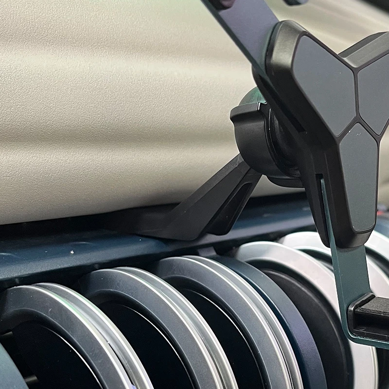 For BYD Atto 3 Yuan Plus Car Phone Holder Interior Parts Specialized Carbon Fiber Pattern Aromatherapy Holder Accessories