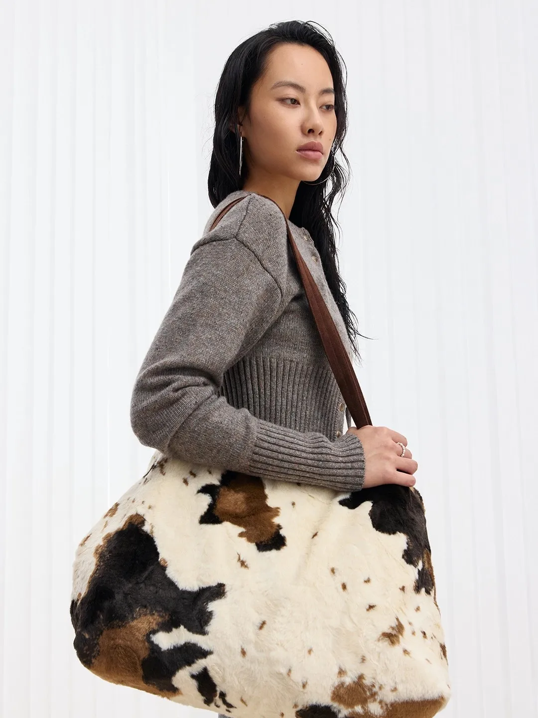 Large Capacity Shopper Bags For Women Winter Travel Tote Bag Cow Printing Plush Shoulder Bag Ladies Handbag Designer Bolsos