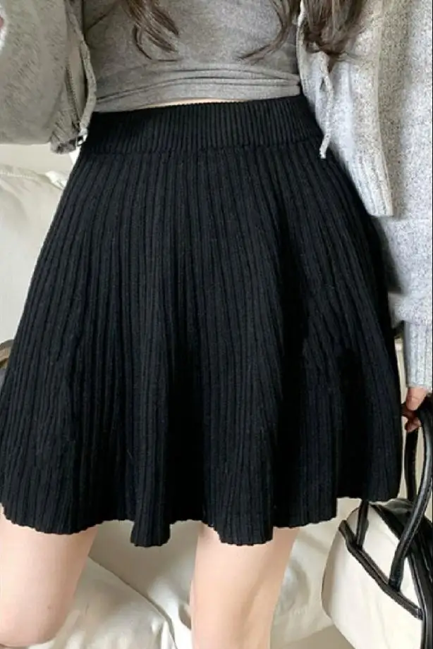 Spring Maternity Knit Skirt Short Pregnant Women A-line Skirts Empired Japanese Style High Waist Pregnancy Pleated Skirts