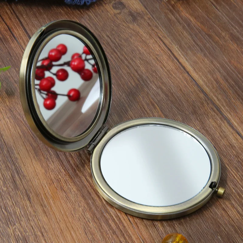Embossed hollow out Mirror Travel Exquisite Makeup Tools Round Portable Folding Makeup Mirror Put In Pocket Double-sided