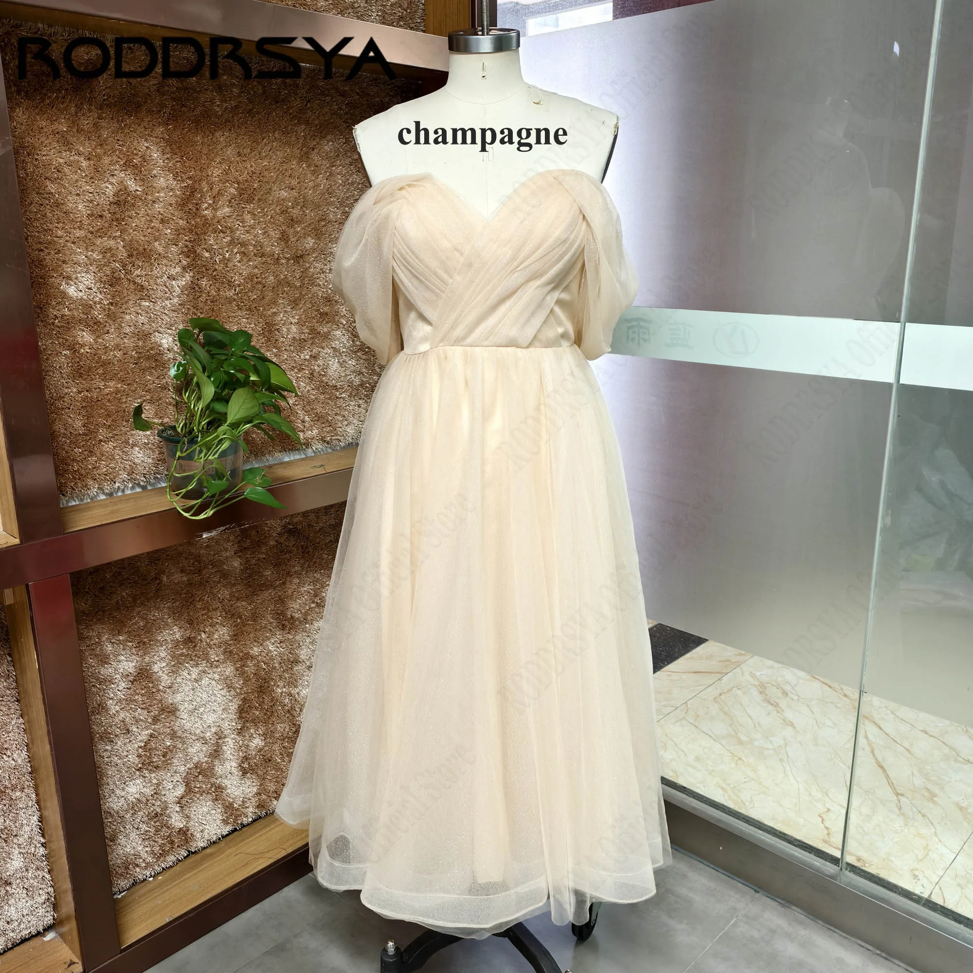 Roddrsya Bling Glitter Boho Brautkleider für Frauen schulter frei Schatz Netz Tüll Strand Tee Länge Brautkleider schnüren Bling Glittter Bohemian Stil Frauen mit offenen Schultern Hochzeit Kleid Sweetheaart Netzwerk Sc – Detail 6