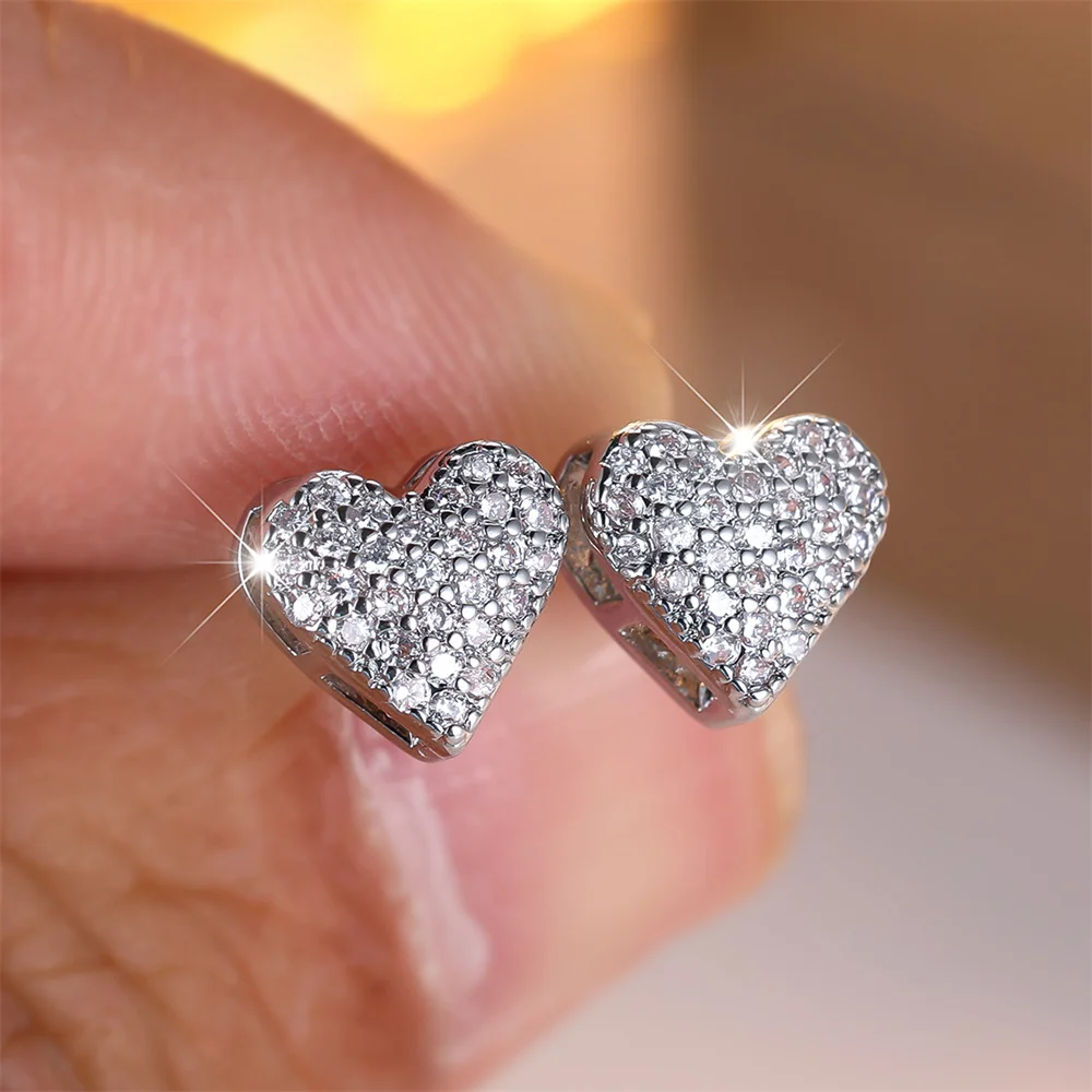 White Zircon Small Round Stone Love Heart Stud Earrings For Women Vintage Gold Silver Color Versatile Jewelry Wedding Party Gift