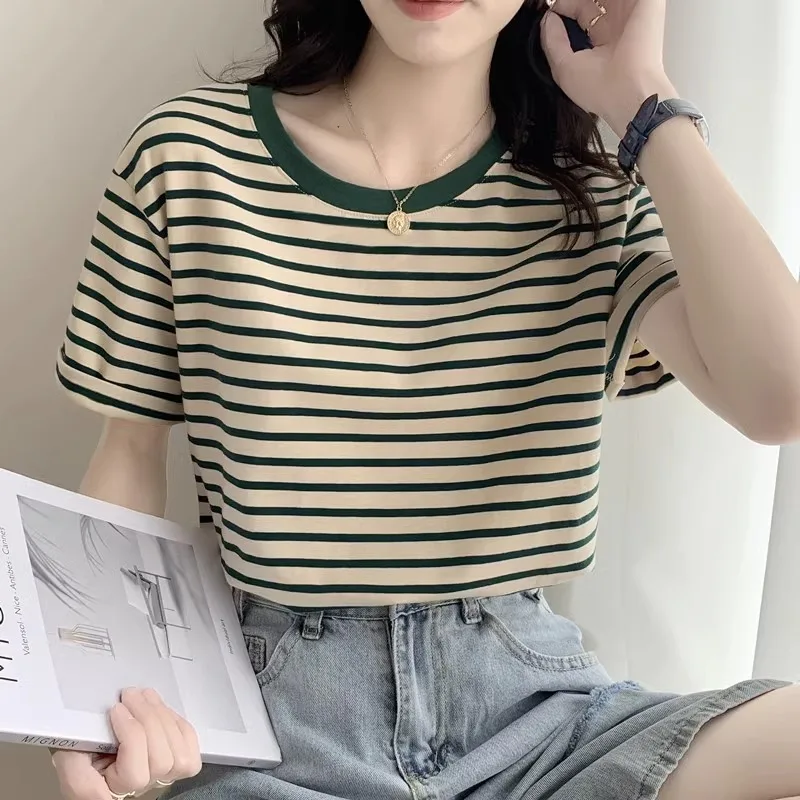 슬림핏 그린 스트라이프 티셔츠 여성용 한국 스타일 레이지 패션 플러스 사이즈 반팔 여름 신상 캐주얼 라운드넥