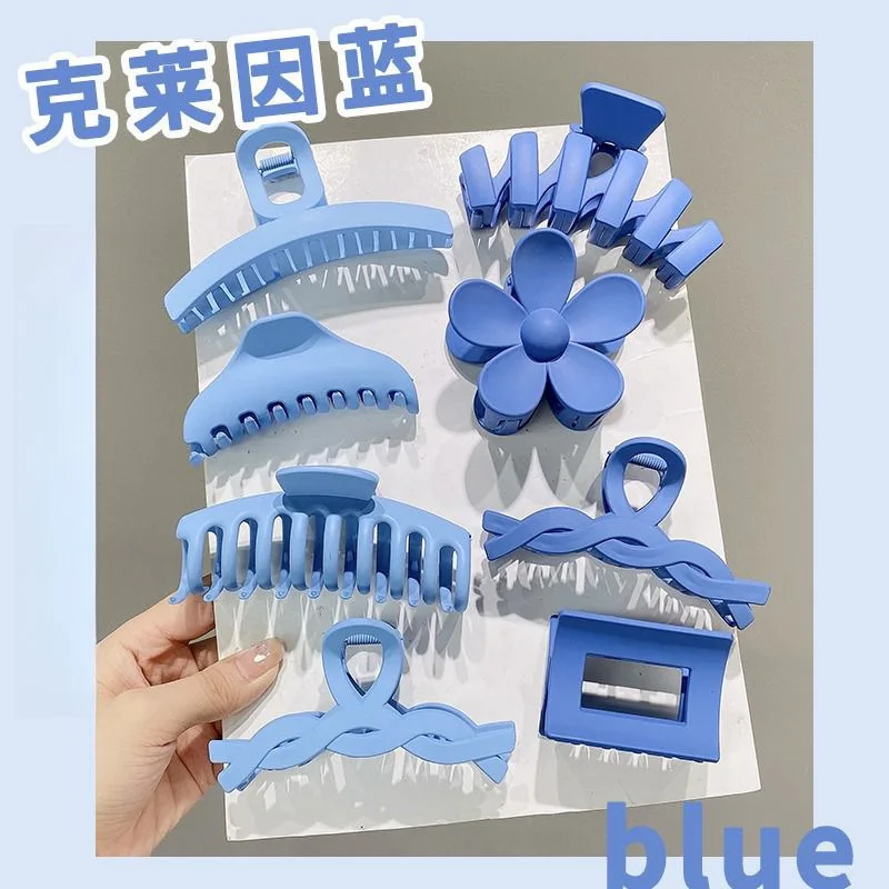 Matte Blumen-Haarspangen für Frauen – 3er-Pack Übergroße Matte Haarklammern mit 3D-Blüten, Starker Halt für Dickes Haar – Detail 4