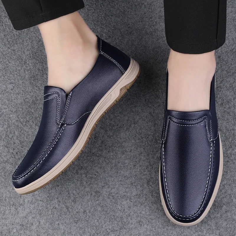 Men Shoes 2023 High Quality Slip on Leather Casual Shoes Spring and Autumn Round Toe Solid Low-heeled Outdoor Daily Work Shoes