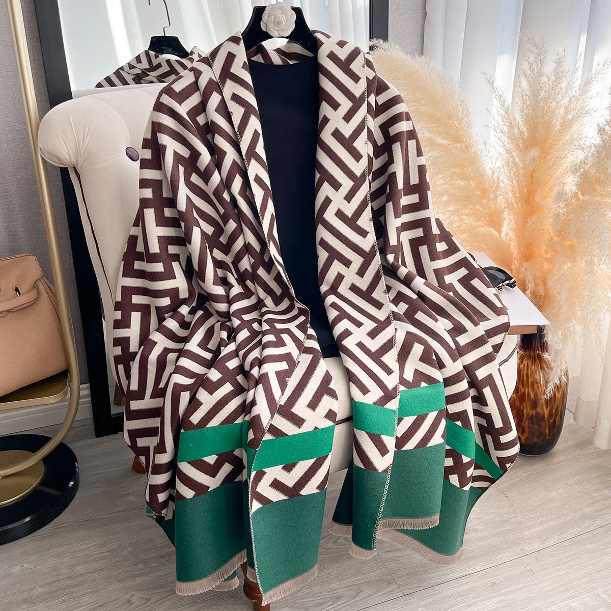 New Brand Elegance Two-Sided Print Scarf Soft Warm Fringe Pashmina Shawl Autumn and Winter Outdoor Coldproof Windproof Blanket