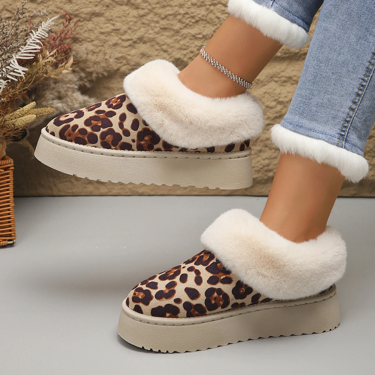 Woman Casual Platform Snow Boots Winter Leopard Designer Trend Outdoor Warm Comfort Non Slip Boots for Women