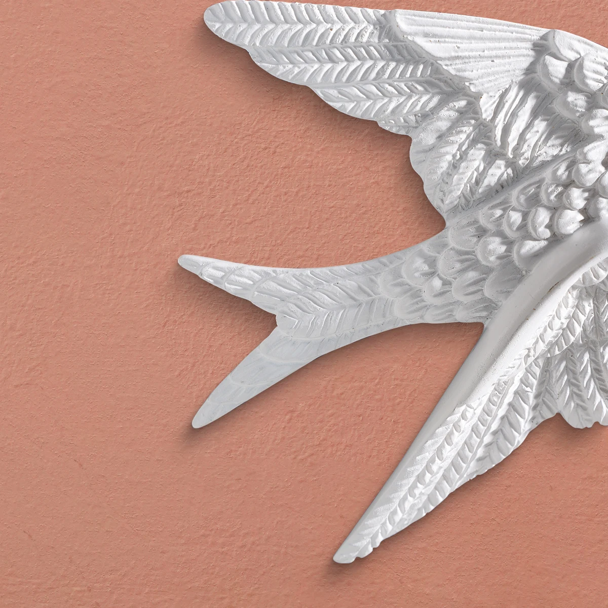 1PC, resin material swallow wall hanging, black and white flying swallow home wall decoration